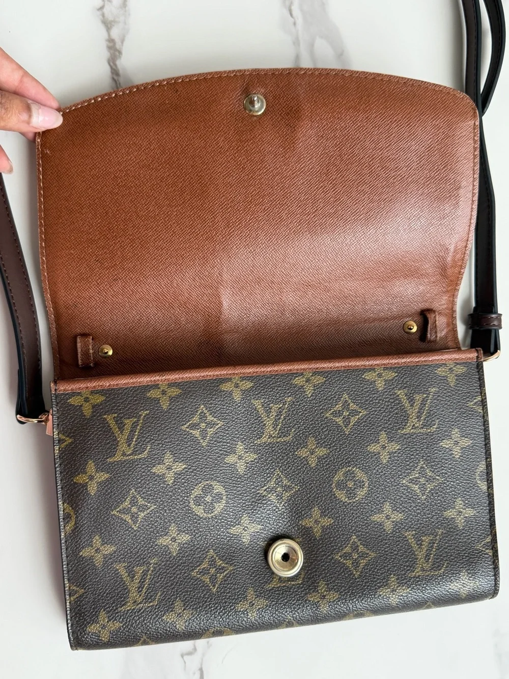 Louis Vuitton Monogram Bordeaux crossbody 🤎 - Picture 5 of 14